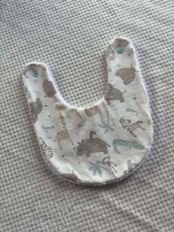 Bavoir rond hippo et girafes