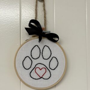 Broderie patte chien coeur